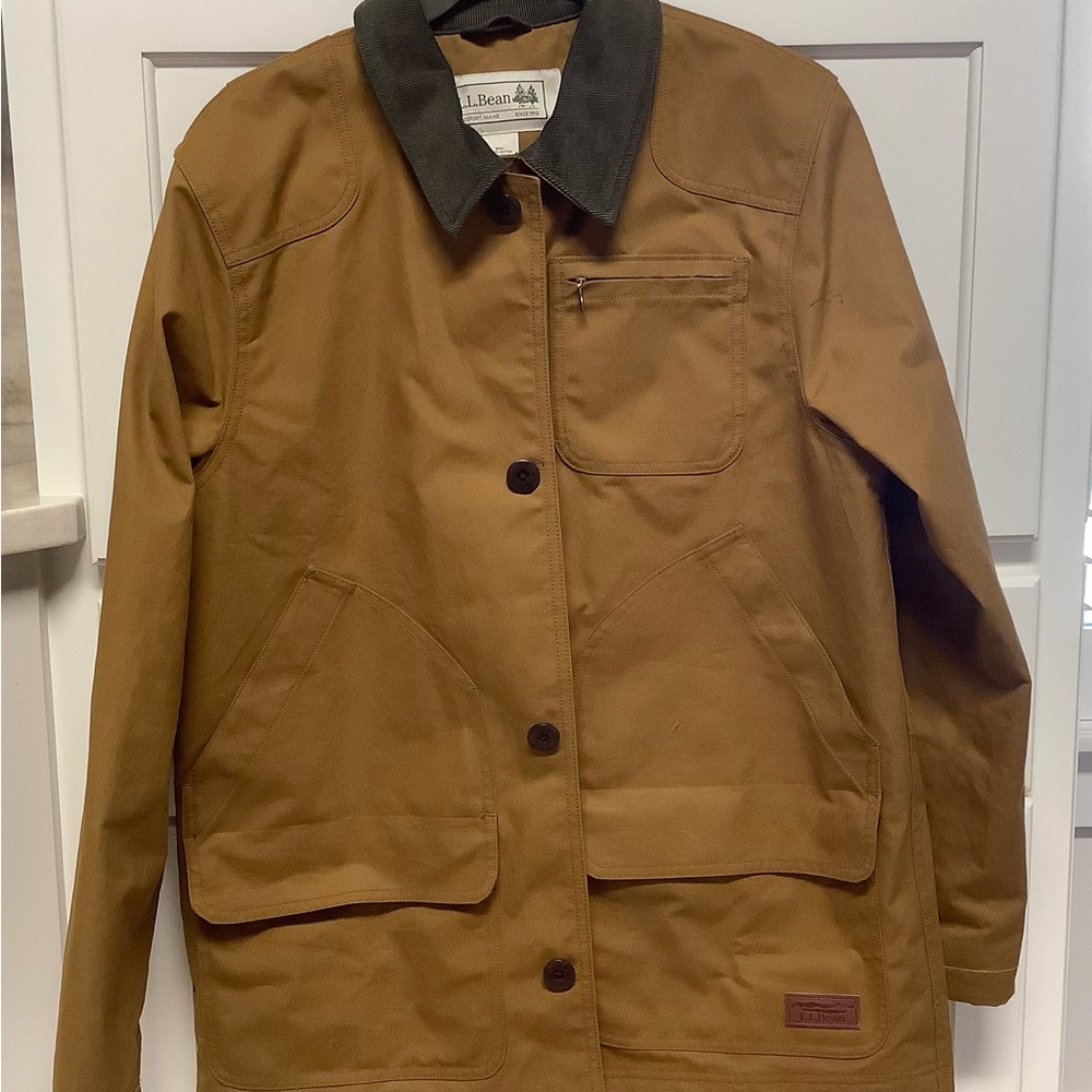 L.L. Bean Men’s 1924 Field Coat in the color Saddle